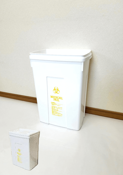 白いプラスチック容器